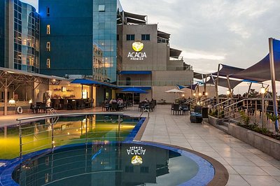 Hotel and Airbnb accommodation booking